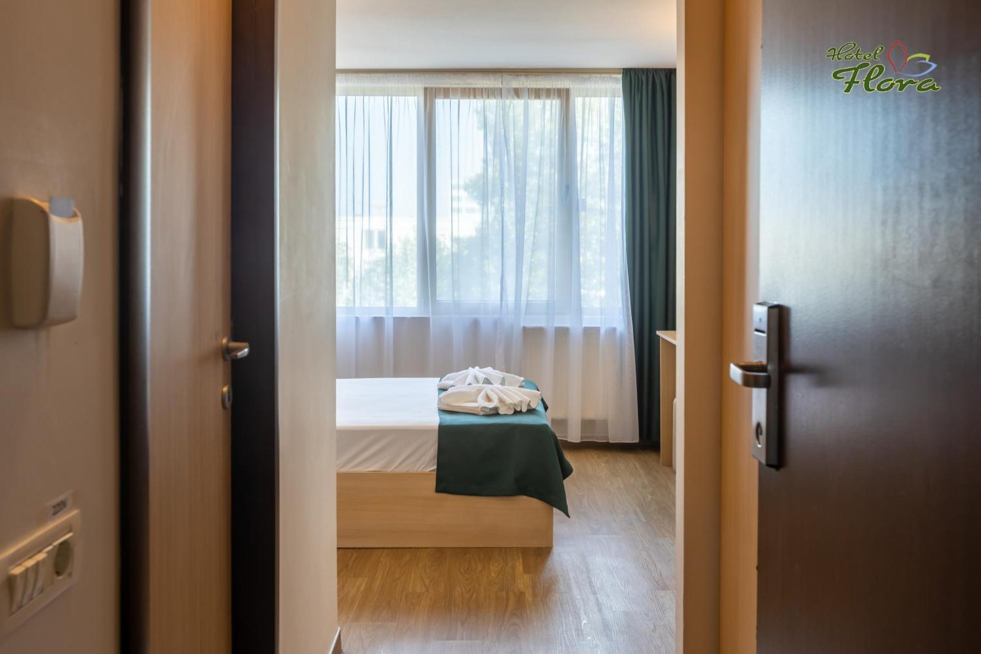 Hotel Flora Mamaia Eksteriør bilde